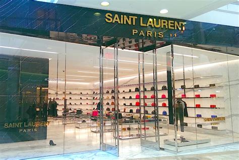 yves saint laurent d occasion|yves Saint Laurent outlet store.